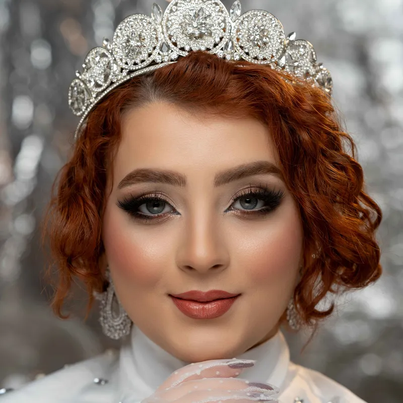 میکاپ براق با گیرایی و زیبایی چند برابر چشمها